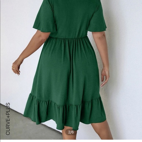 SHEIN keyhole ruffle dress 1x - Picture 3 of 4